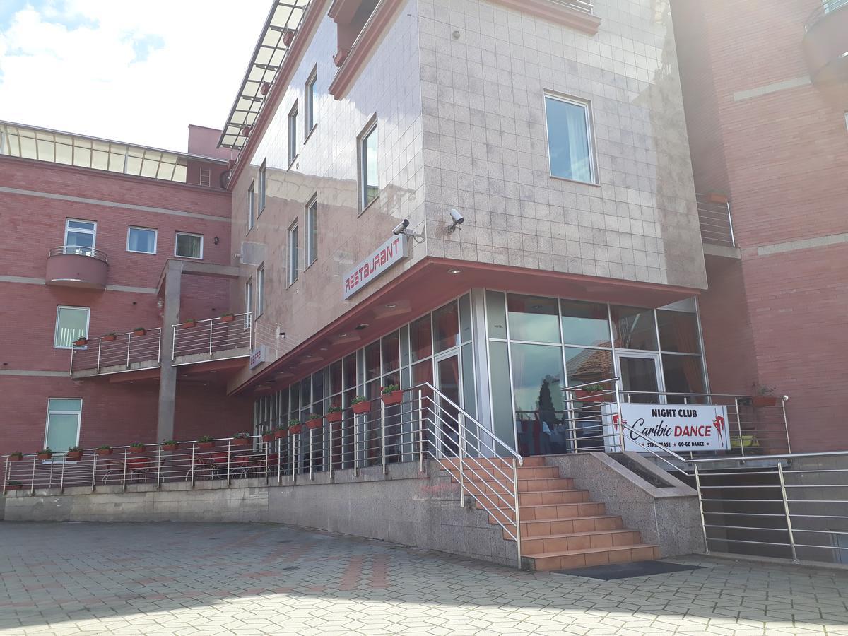 Hotel Cetojevic 巴尼西卢卡 外观 照片